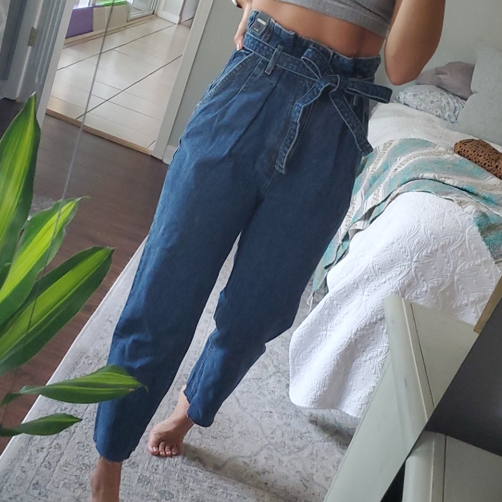 A+F | High waisted tie mom jeans